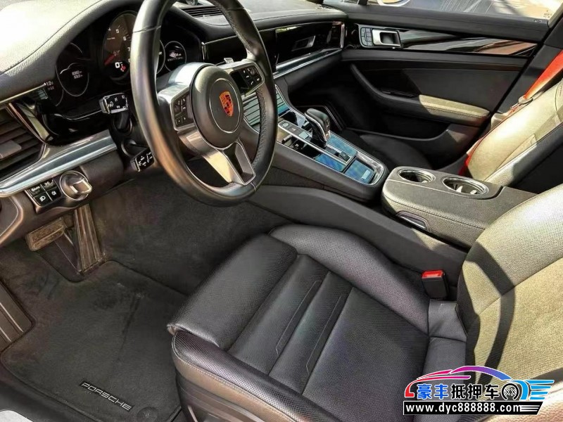 19年保时捷帕纳梅拉轿车抵押车出售