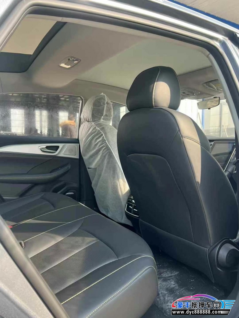 24年荣威i6轿车抵押车出售