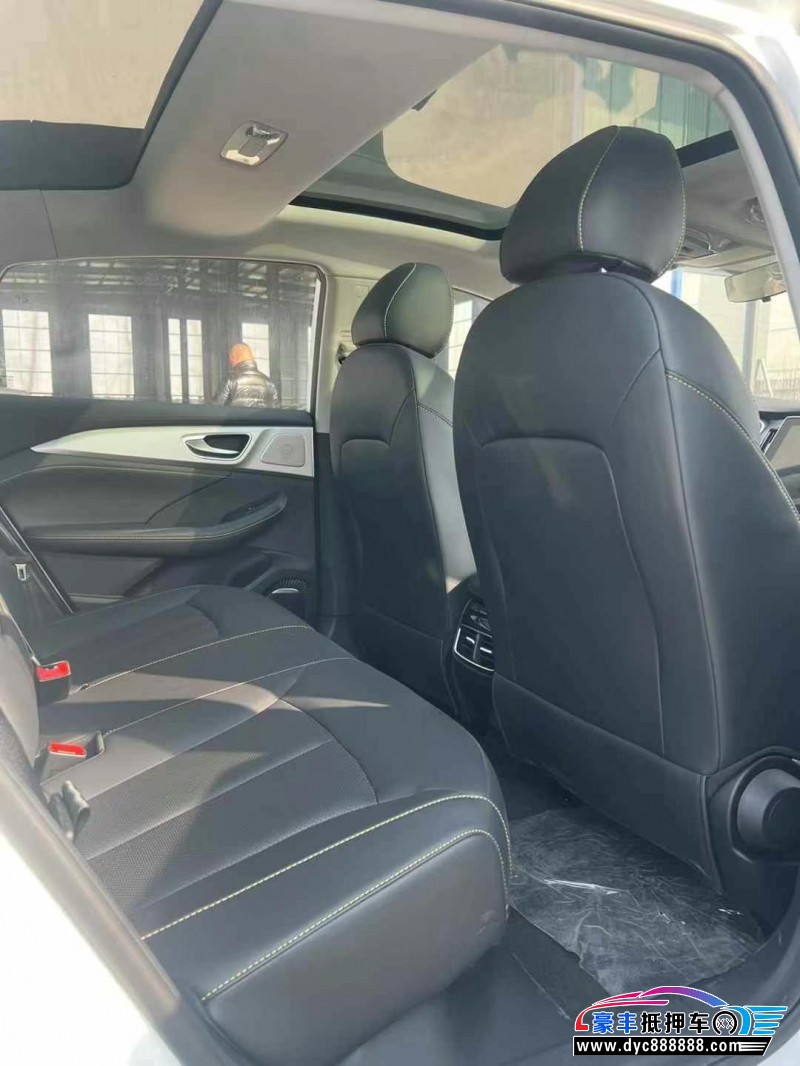 24年荣威i6轿车抵押车出售