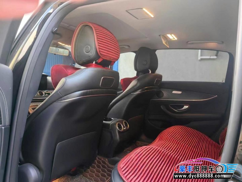 19年奔驰E轿车抵押车出售