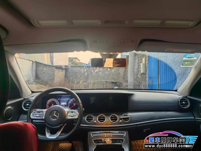 19年奔驰E轿车抵押车出售