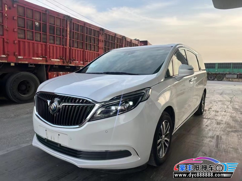 17年别克GL8轿车抵押车出售