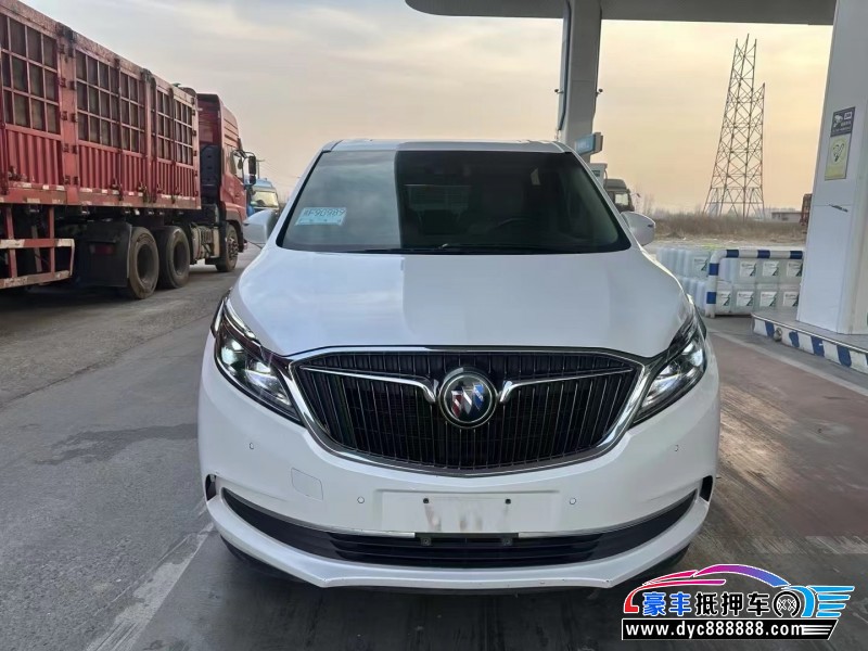 17年别克GL8轿车抵押车出售