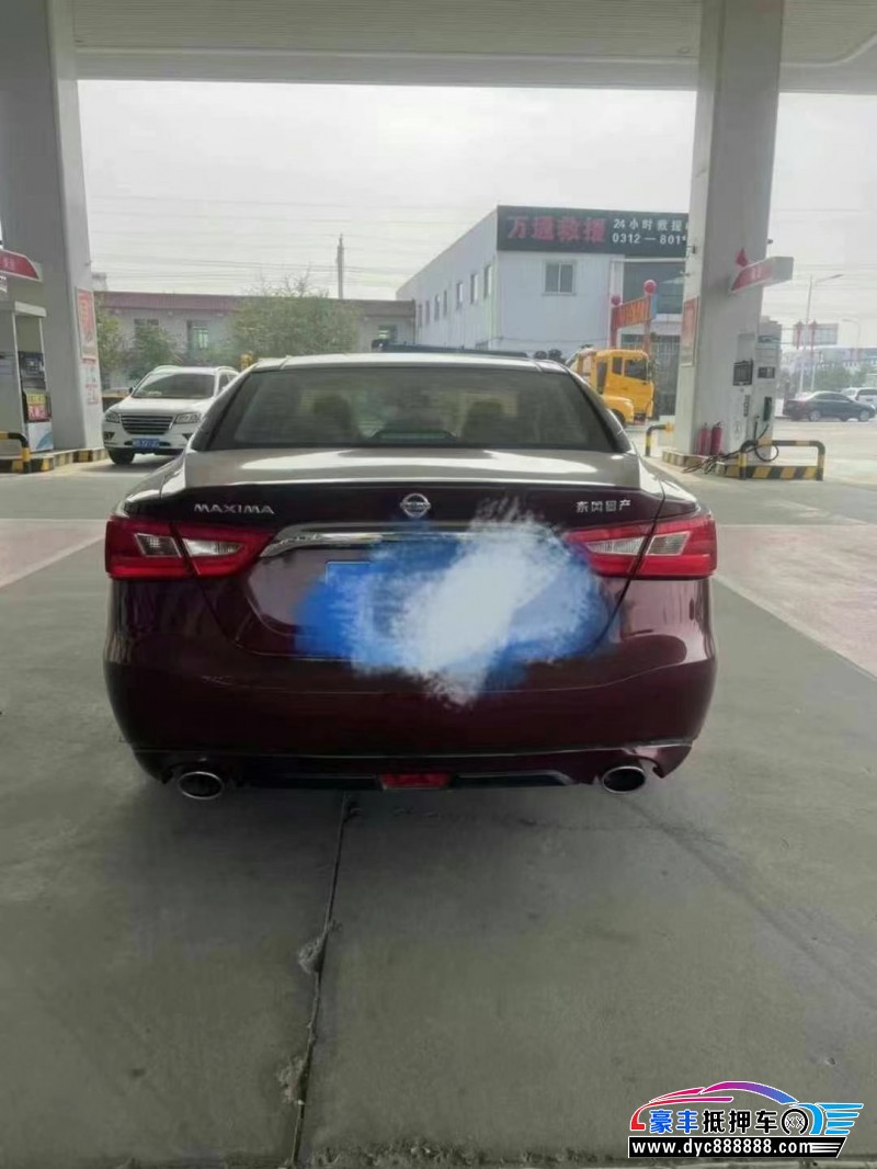 16年日产西玛轿车抵押车出售