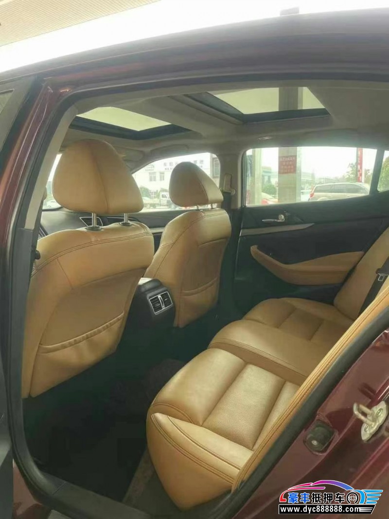 16年日产西玛轿车抵押车出售