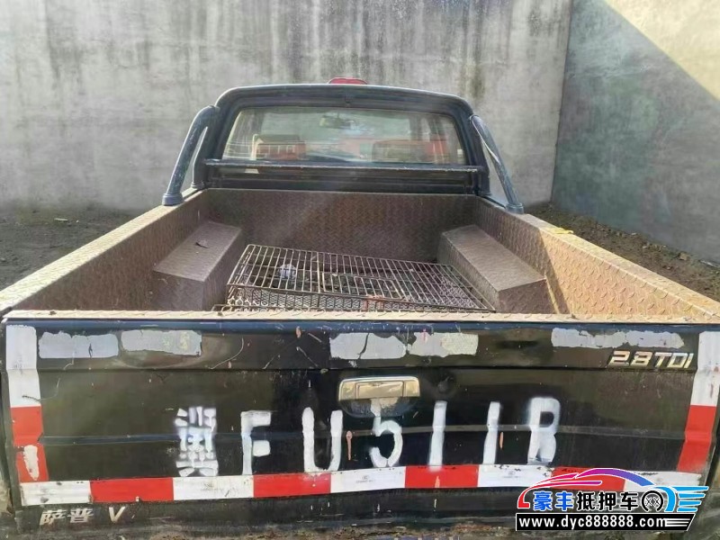 16年福田萨普轿车抵押车出售