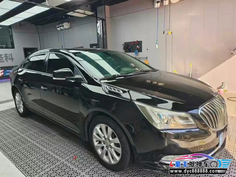 15年别克君越轿车抵押车出售