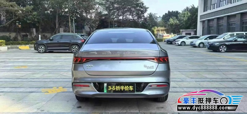 24年比亚迪秦轿车抵押车出售