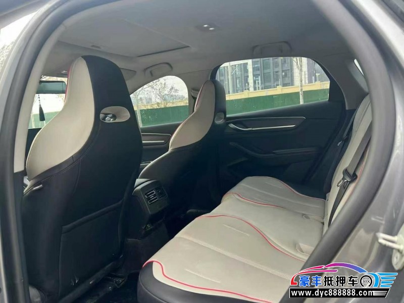 23年比亚迪秦轿车抵押车出售