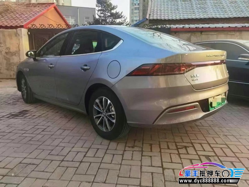 24年比亚迪秦轿车抵押车出售