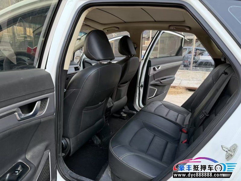 19年吉利帝豪GS轿车抵押车出售