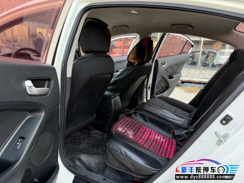 18年起亚K3轿车抵押车出售