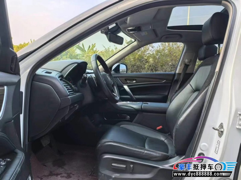 17年本田冠道轿车抵押车出售