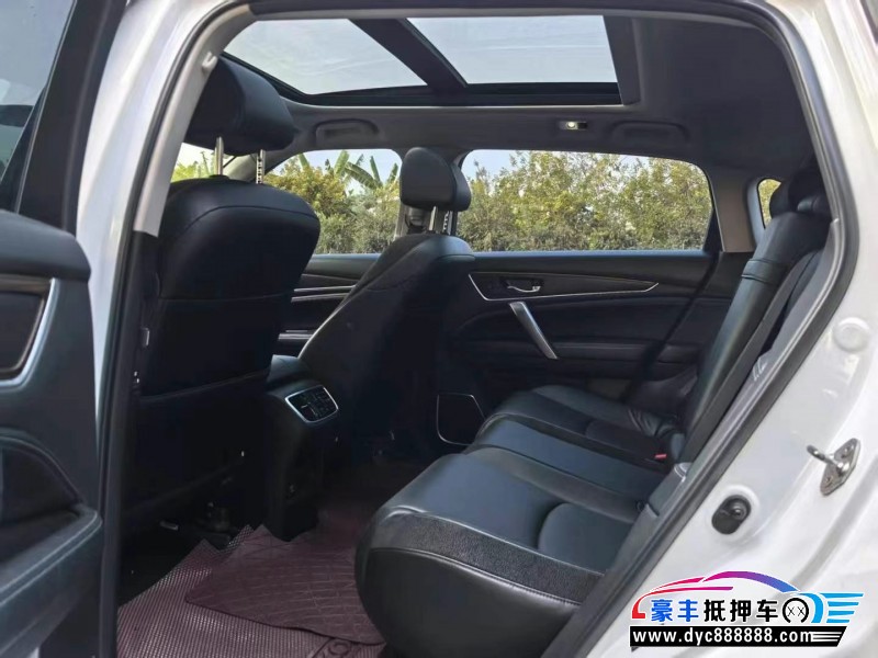 17年本田冠道轿车抵押车出售