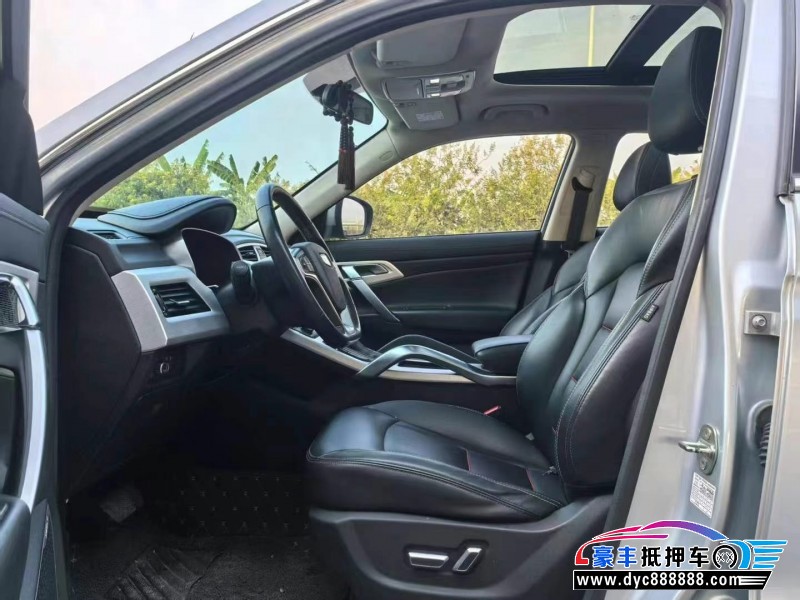 18年吉利博越轿车抵押车出售