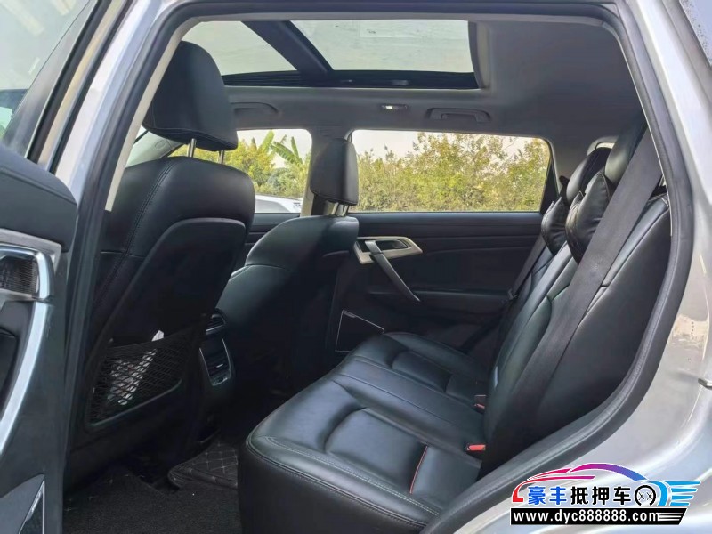 18年吉利博越轿车抵押车出售