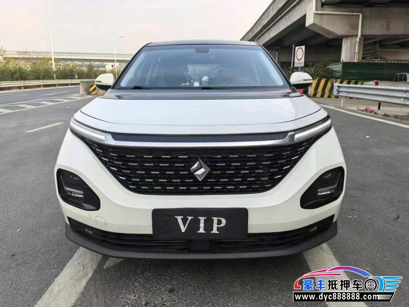 20年宝骏宝骏RM5轿车抵押车出售