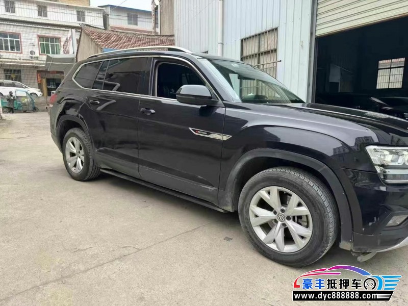 20年大众途昂轿车抵押车出售