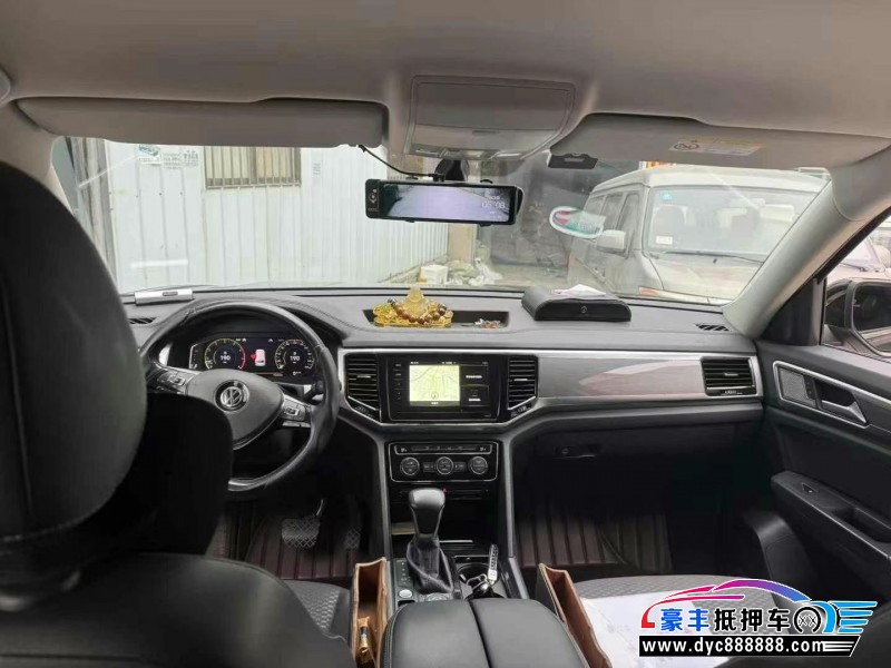 20年大众途昂轿车抵押车出售