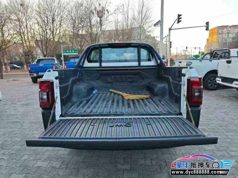 24年江铃域虎轿车抵押车出售