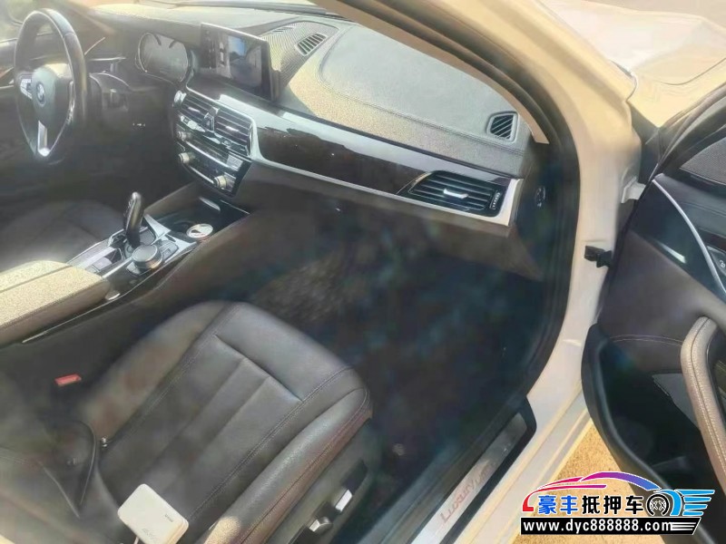 18年宝马5系轿车抵押车出售