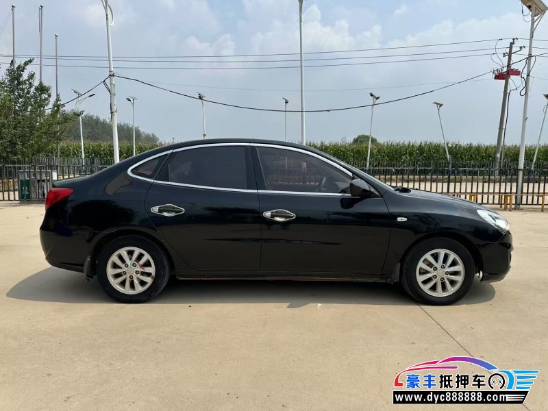 18年现代悦动轿车抵押车出售