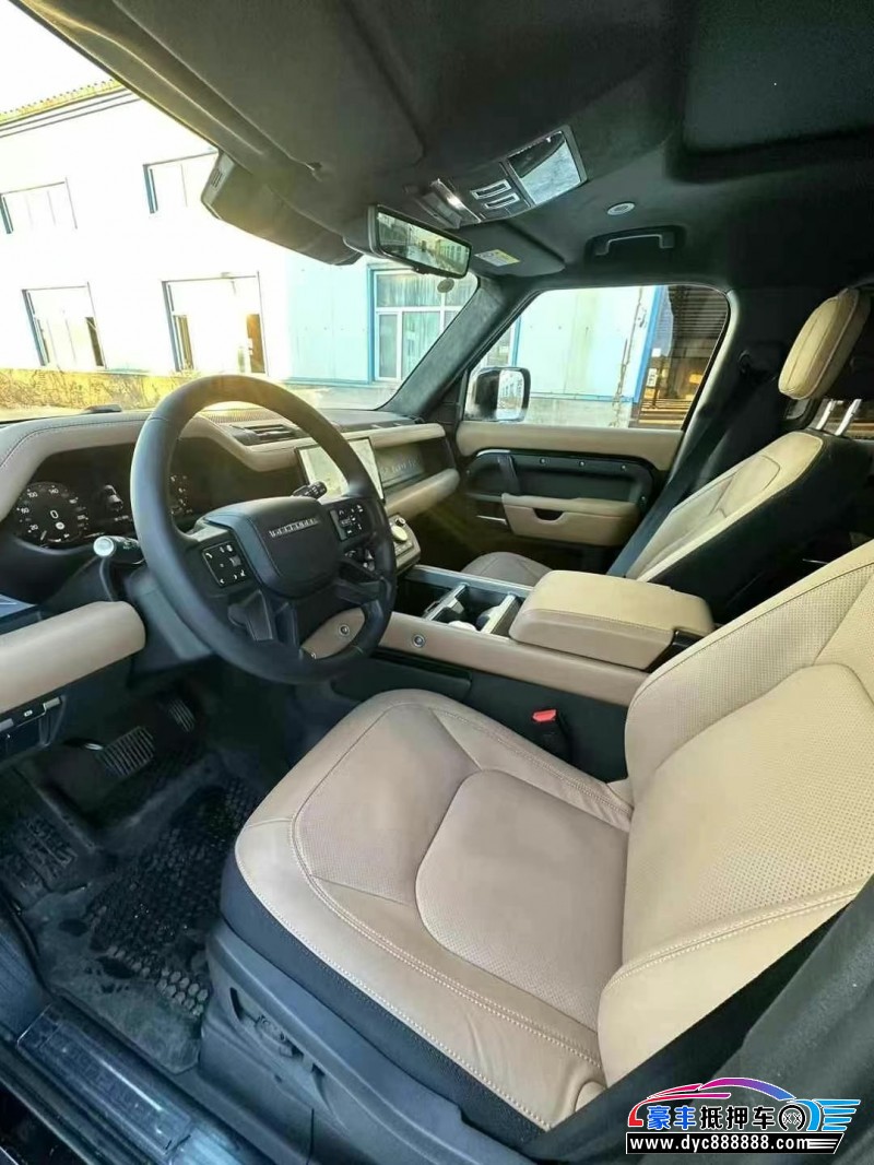 24年路虎卫士轿车抵押车出售