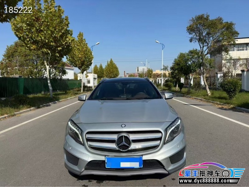 15年奔驰GLA轿车抵押车出售