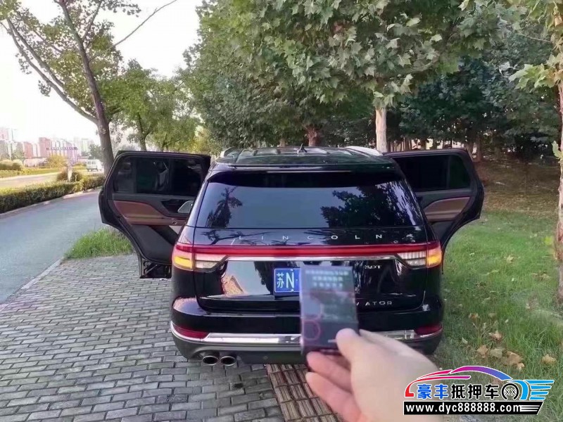 21年林肯飞行家轿车抵押车出售