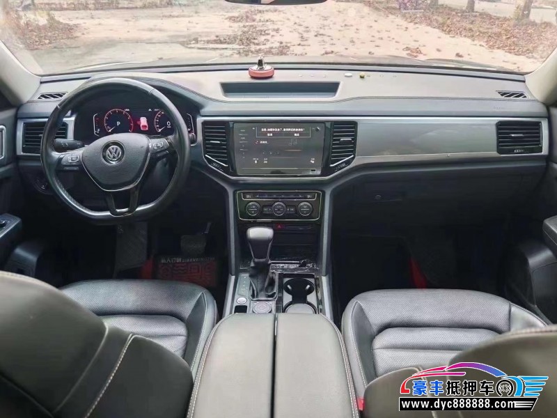 20年大众途昂轿车抵押车出售