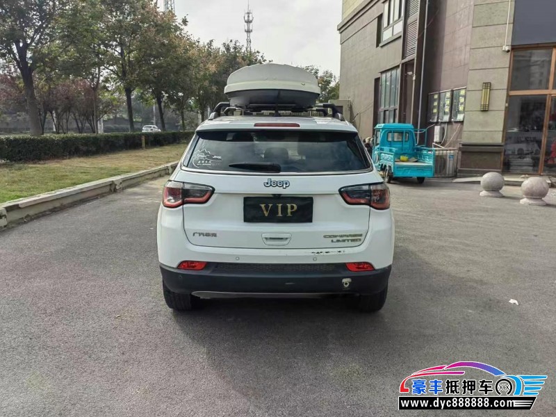 17年Jeep指南者轿车抵押车出售