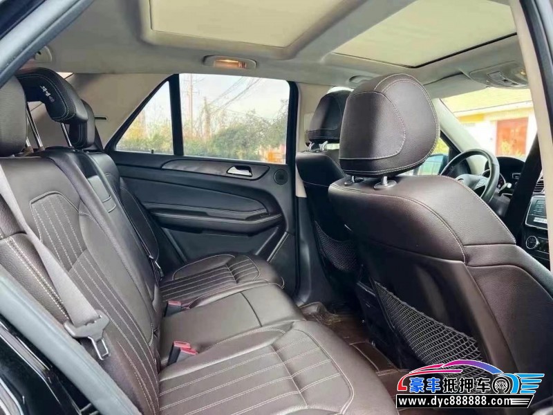 16年奔驰GLE轿车抵押车出售