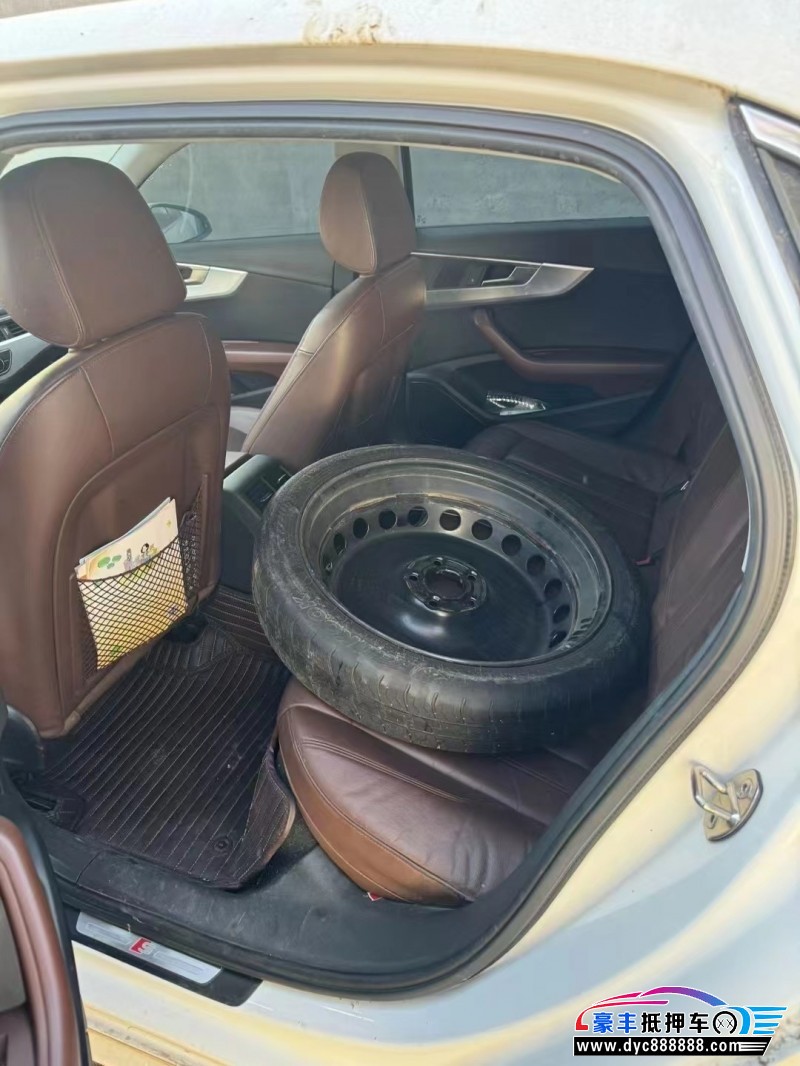 18年奥迪A4L轿车抵押车出售