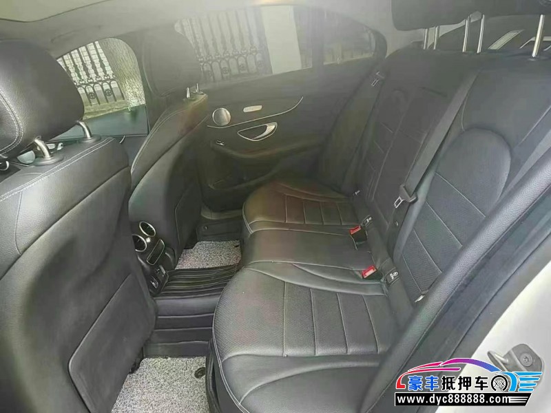 21年奔驰C轿车抵押车出售