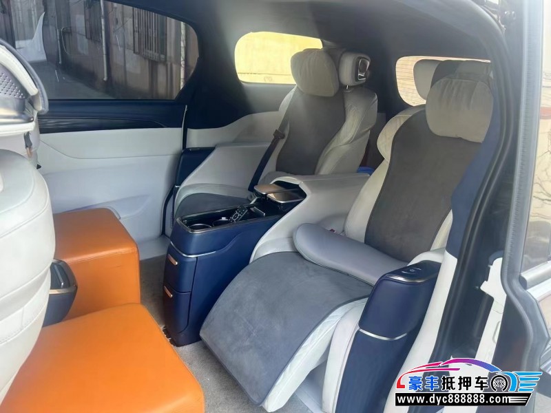 21年别克GL8轿车抵押车出售