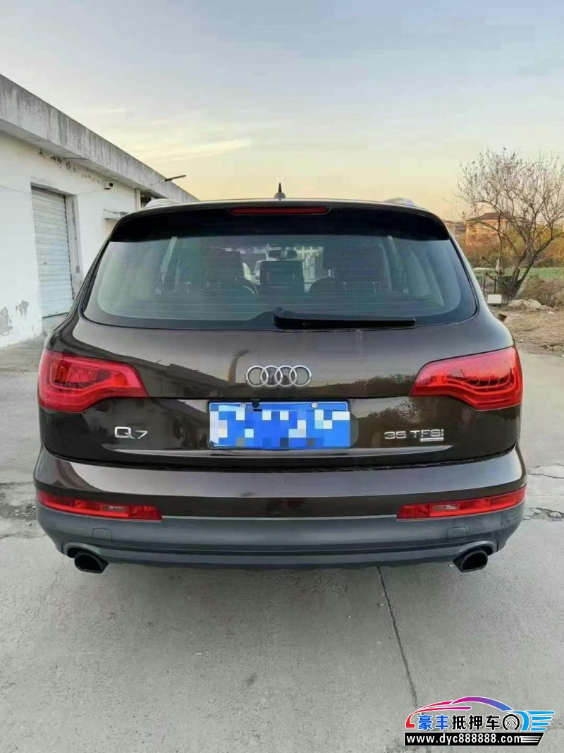 15年奥迪Q7轿车抵押车出售