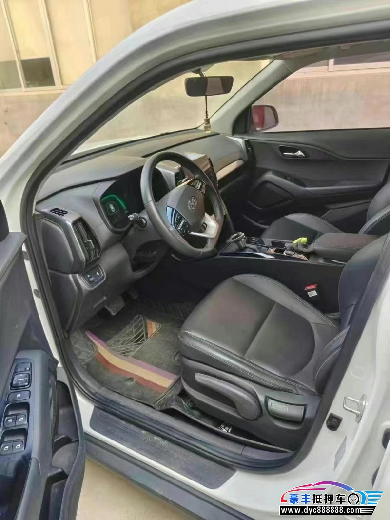 22年现代ix35轿车抵押车出售