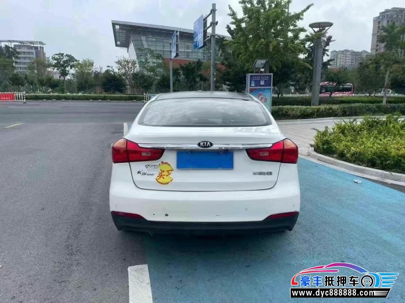 14年起亚K3轿车抵押车出售