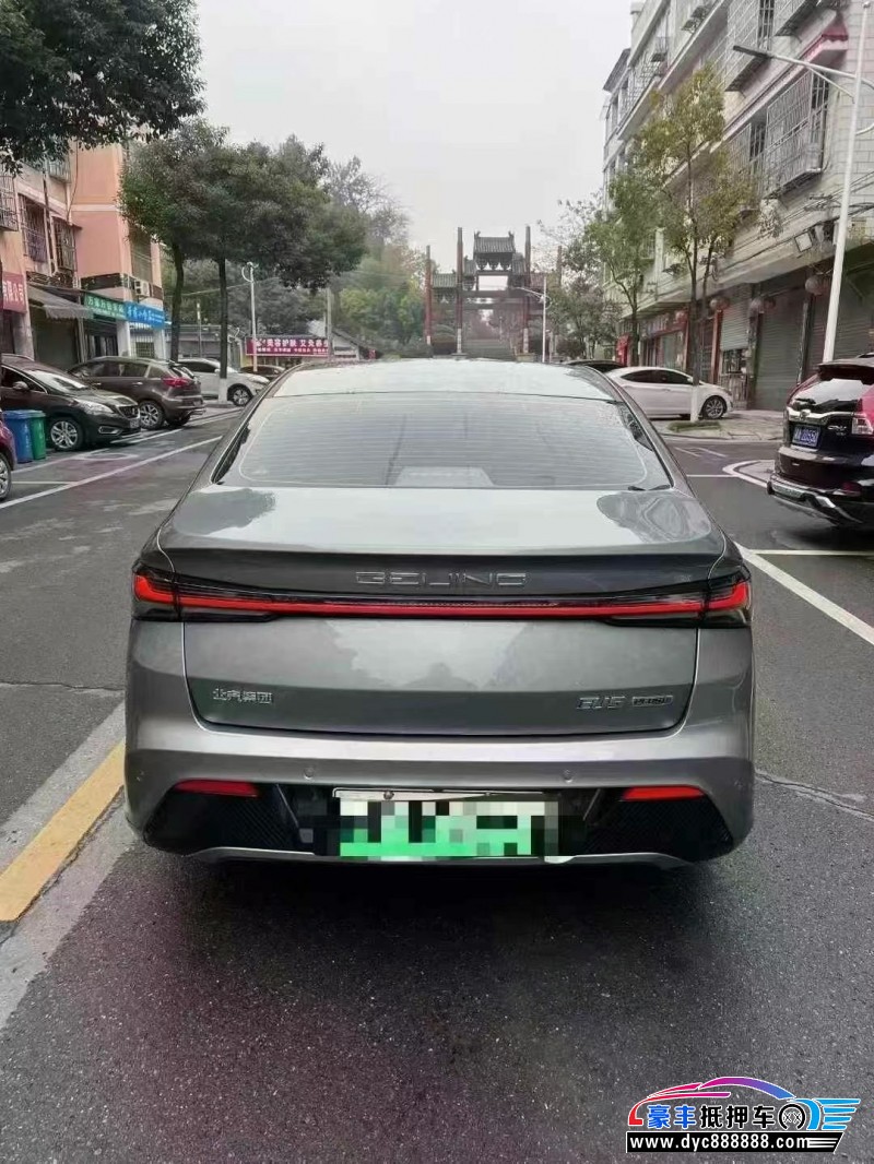 24年北汽新能源EU系列轿车抵押车出售