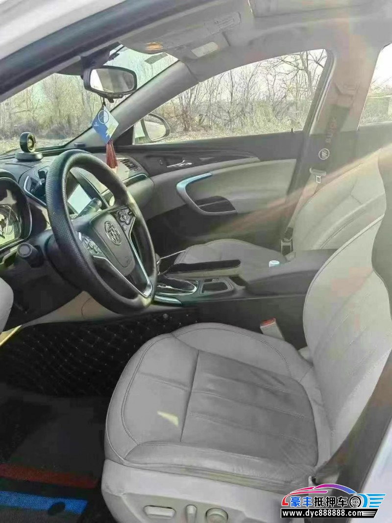 14年别克君威轿车抵押车出售