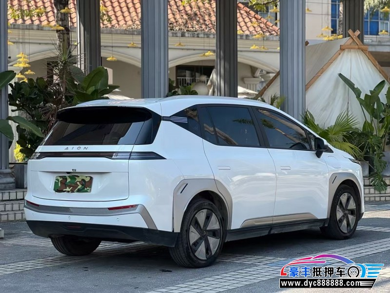 24年埃安Y80轿车抵押车出售