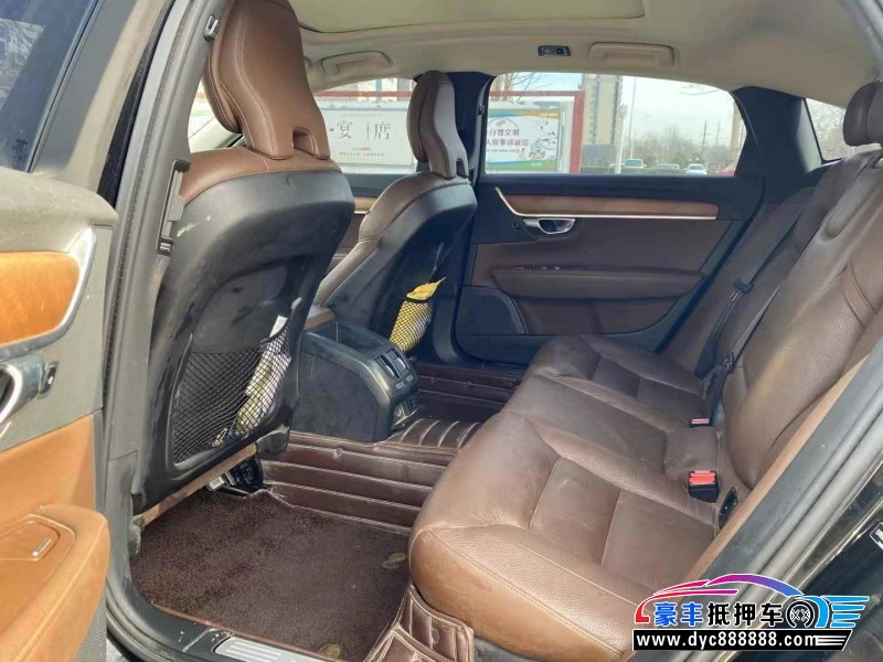 19年沃尔沃S90轿车抵押车出售