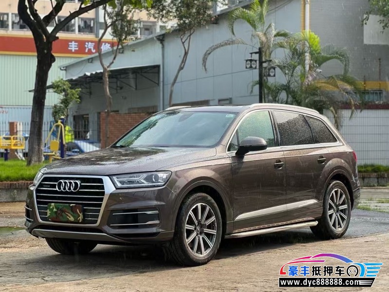17年奥迪Q7轿车抵押车出售