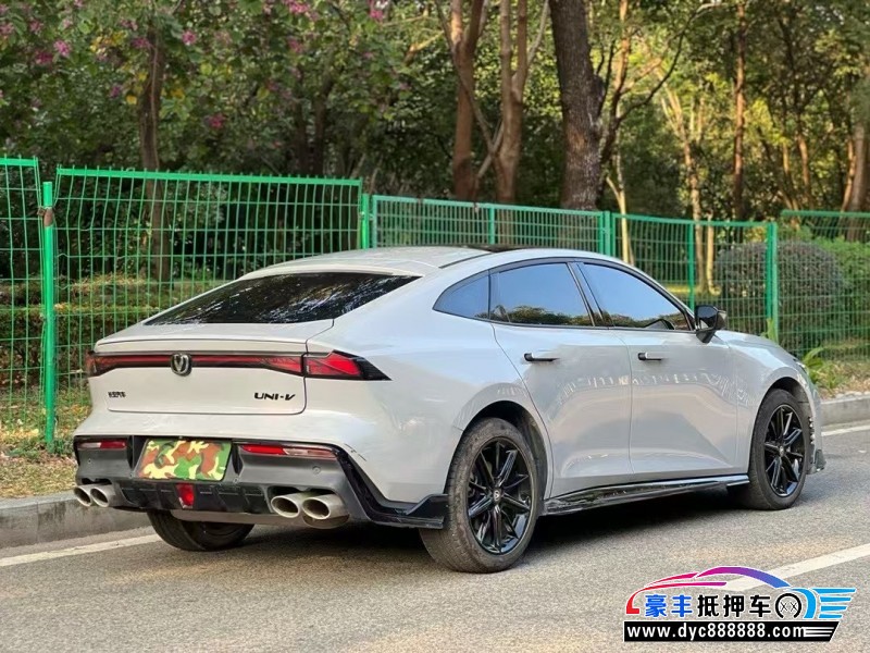 23年长安长安UNI轿车抵押车出售