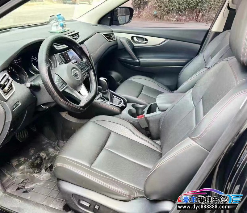 22年日产逍客轿车抵押车出售