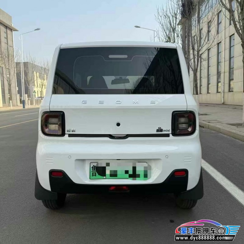 23年吉利熊猫轿车抵押车出售