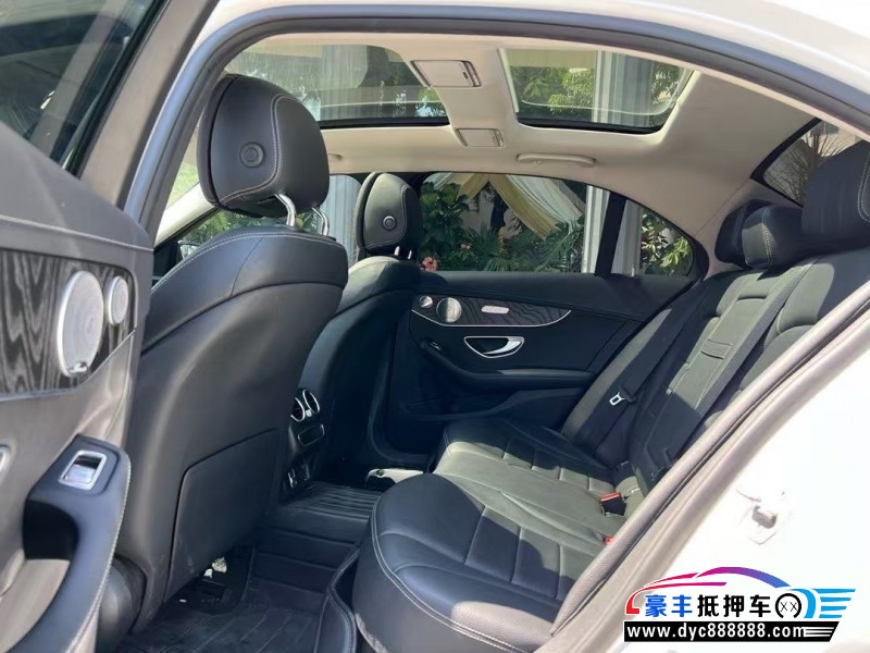 21年奔驰C轿车抵押车出售
