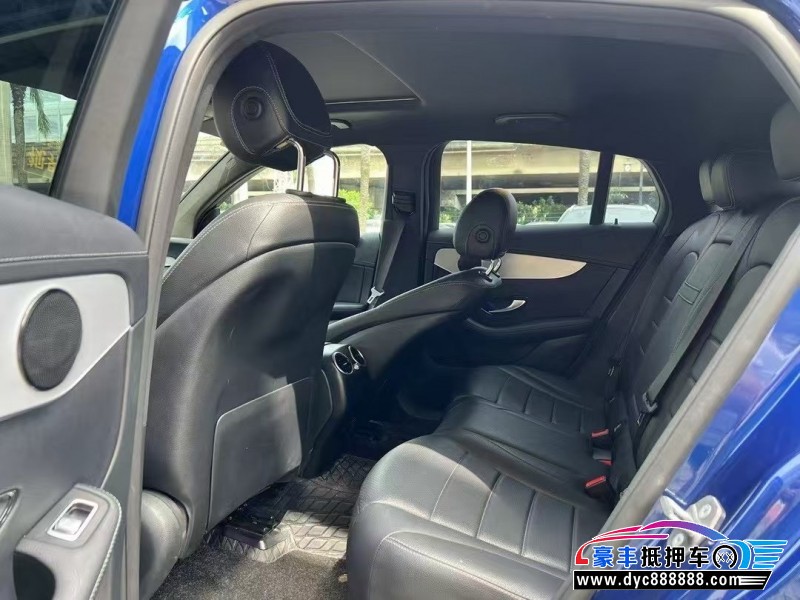 20年奔驰GLC轿车抵押车出售