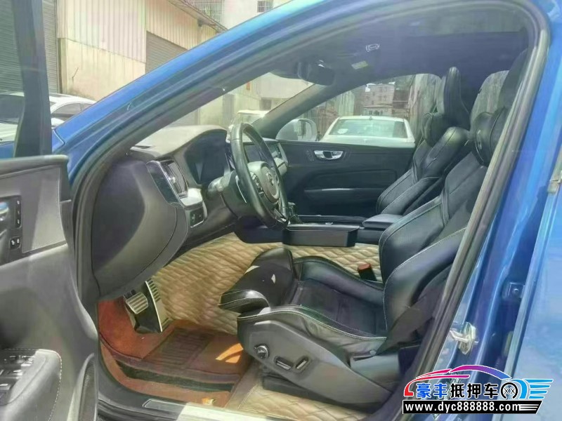 18年沃尔沃XC60轿车抵押车出售
