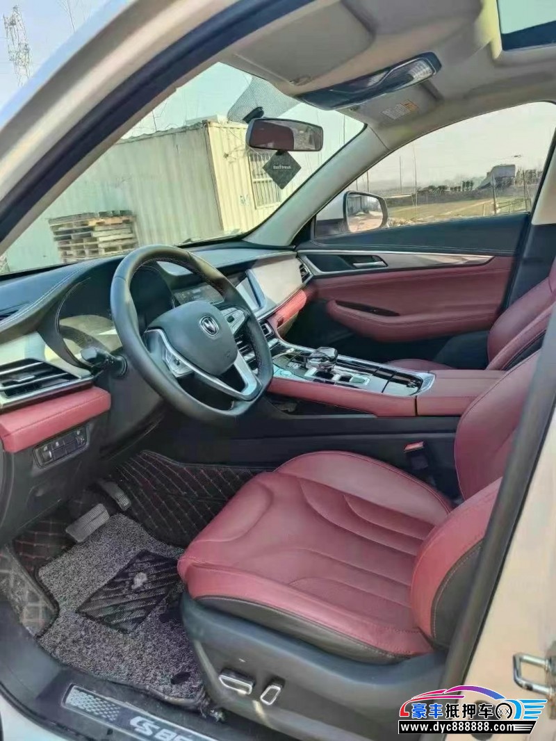 21年长安长安cs85轿车抵押车出售